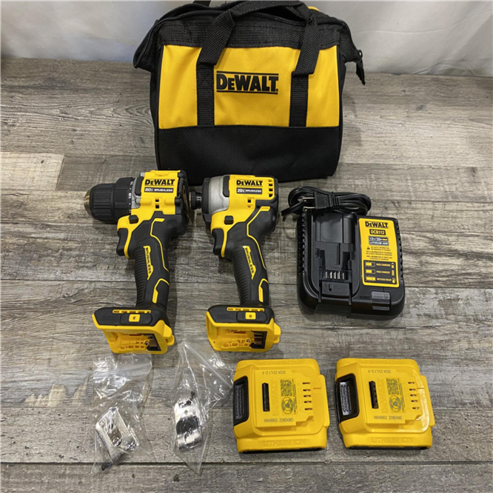 AS-IS DEWALT ATOMIC 20-Volt MAX Lithium-Ion Cordless Combo Kit