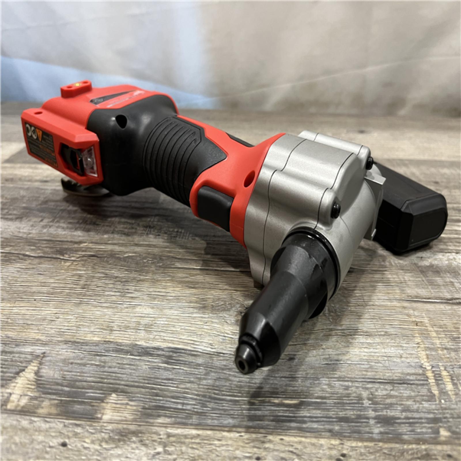 AS-IS Milwaukee 12-Volt Lithium-Ion Cordless Rivet Tool (Tool-Only)