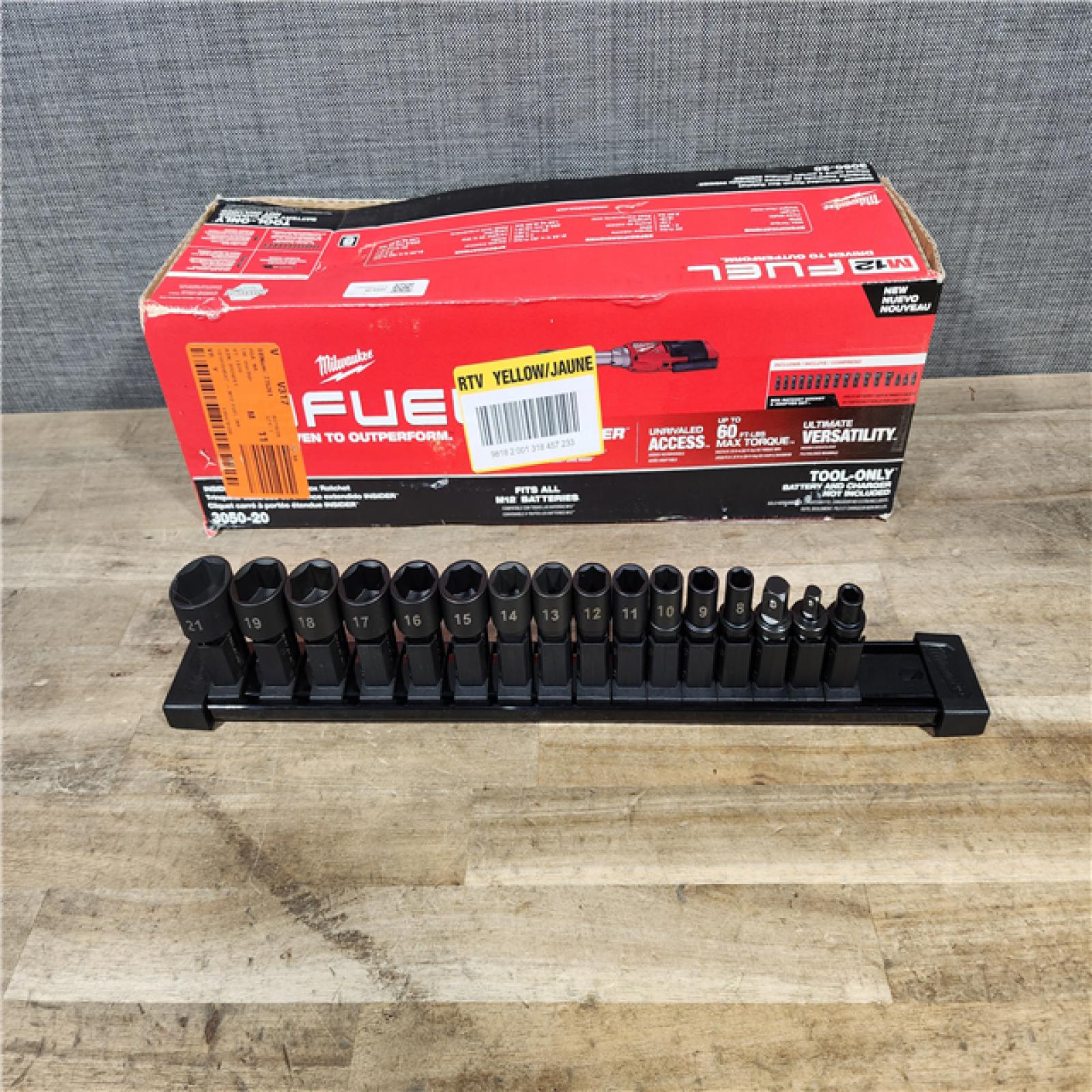 HOUSTON LOCATION - AS-IS Milwaukee FUEL INSIDER 12V Lithium-Ion Brushless Cordless 1/4 in. - 3/8 in. Extended Reach Box Ratchet (Tool-Only)