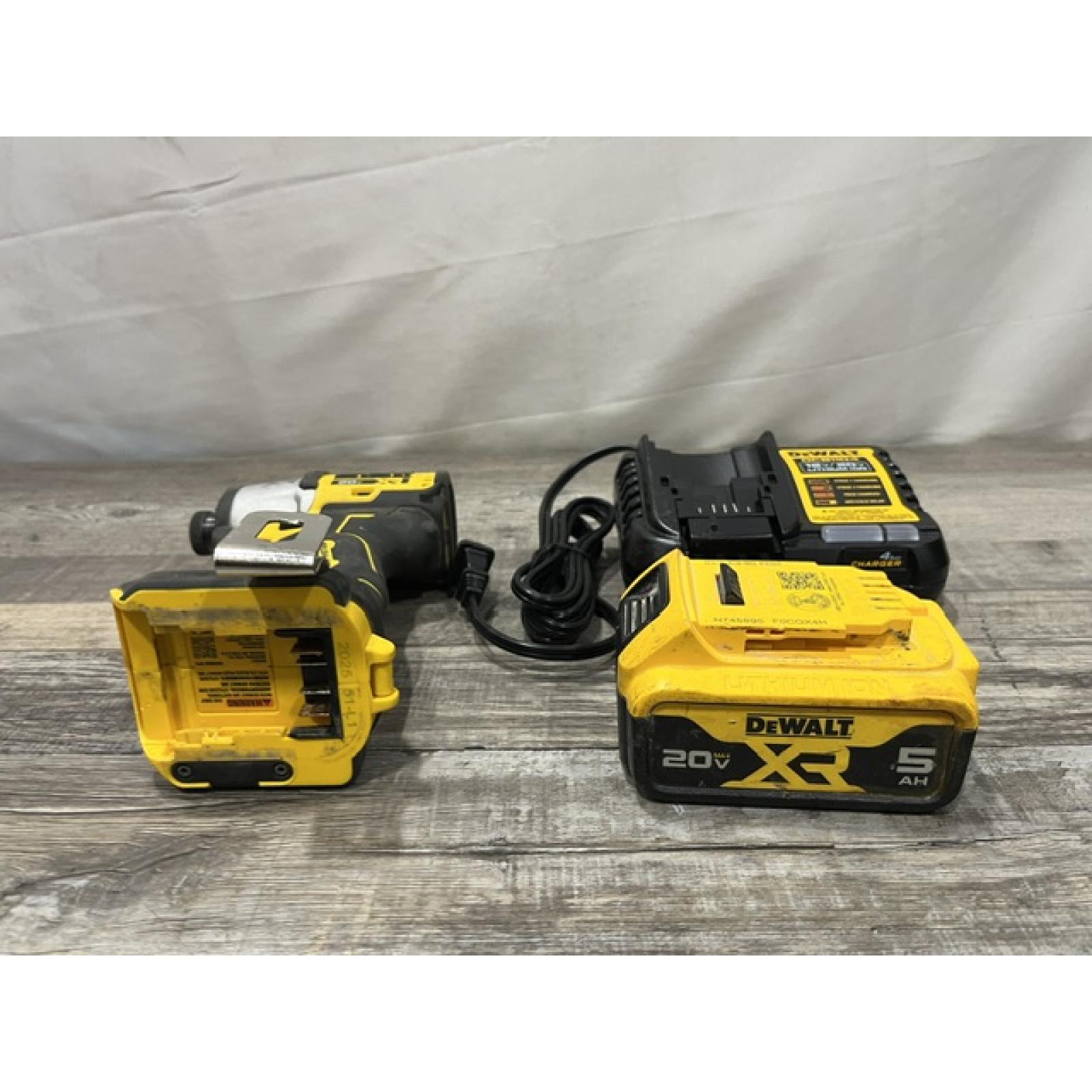 AS-IS DEWALT 20-Volt Maximum XR Lithium-Ion Cordless Brushless 1/4 in. 3-Speed Impact Driver Kit