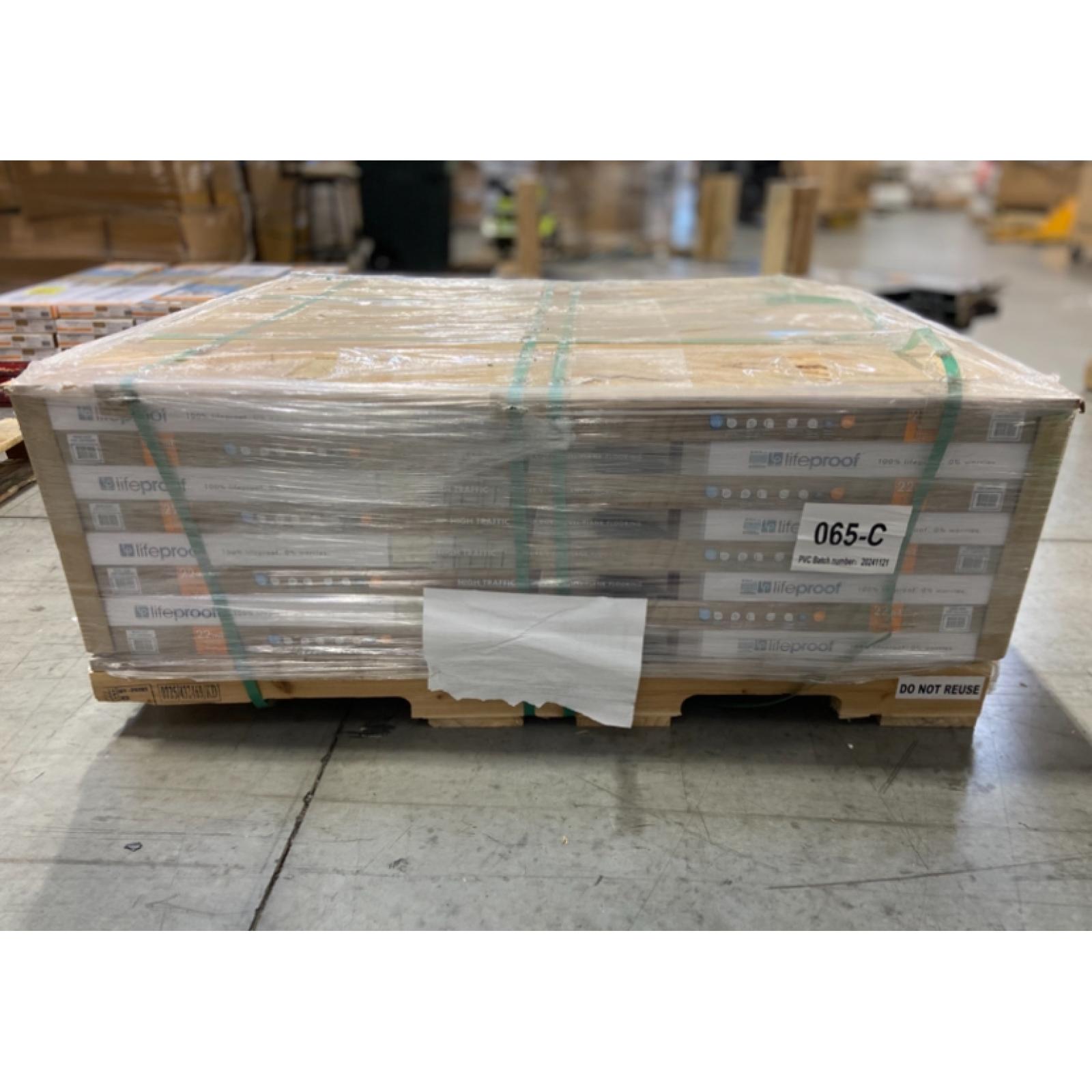 DALLAS LOCATION - Lifeproof Harvest Hues Oak 22 MIL x 9 in. W x 48 in. L Click Lock Waterproof Luxury Vinyl Plank Flooring (18 sq. ft. /case) - 32 UNITS