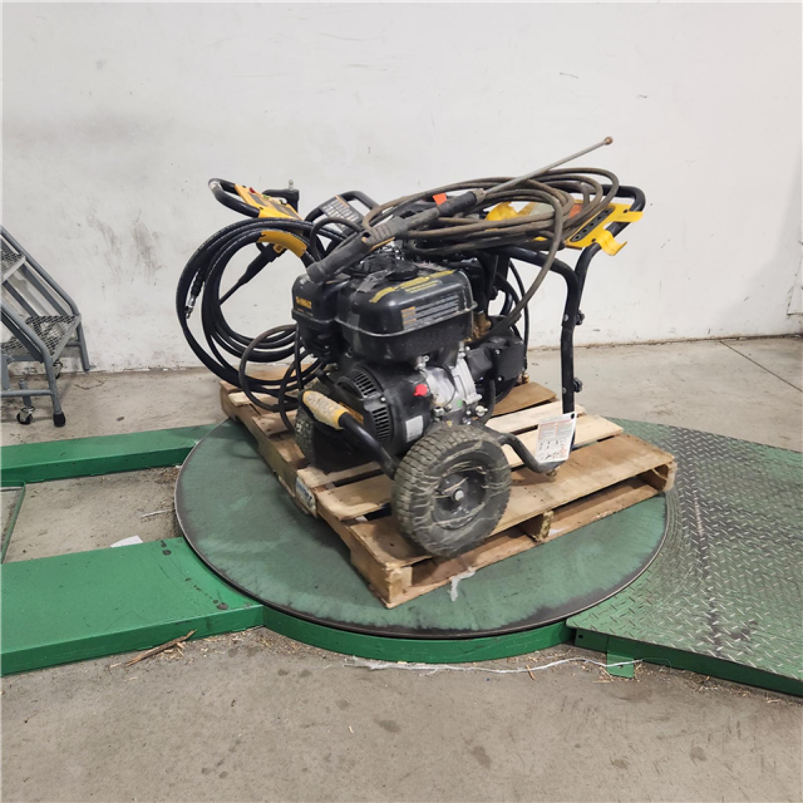 Dallas Location - As-Is DEWALT 4400 PSI 4.0 GPM Gas Pressure Washer (Lot Of 2)
