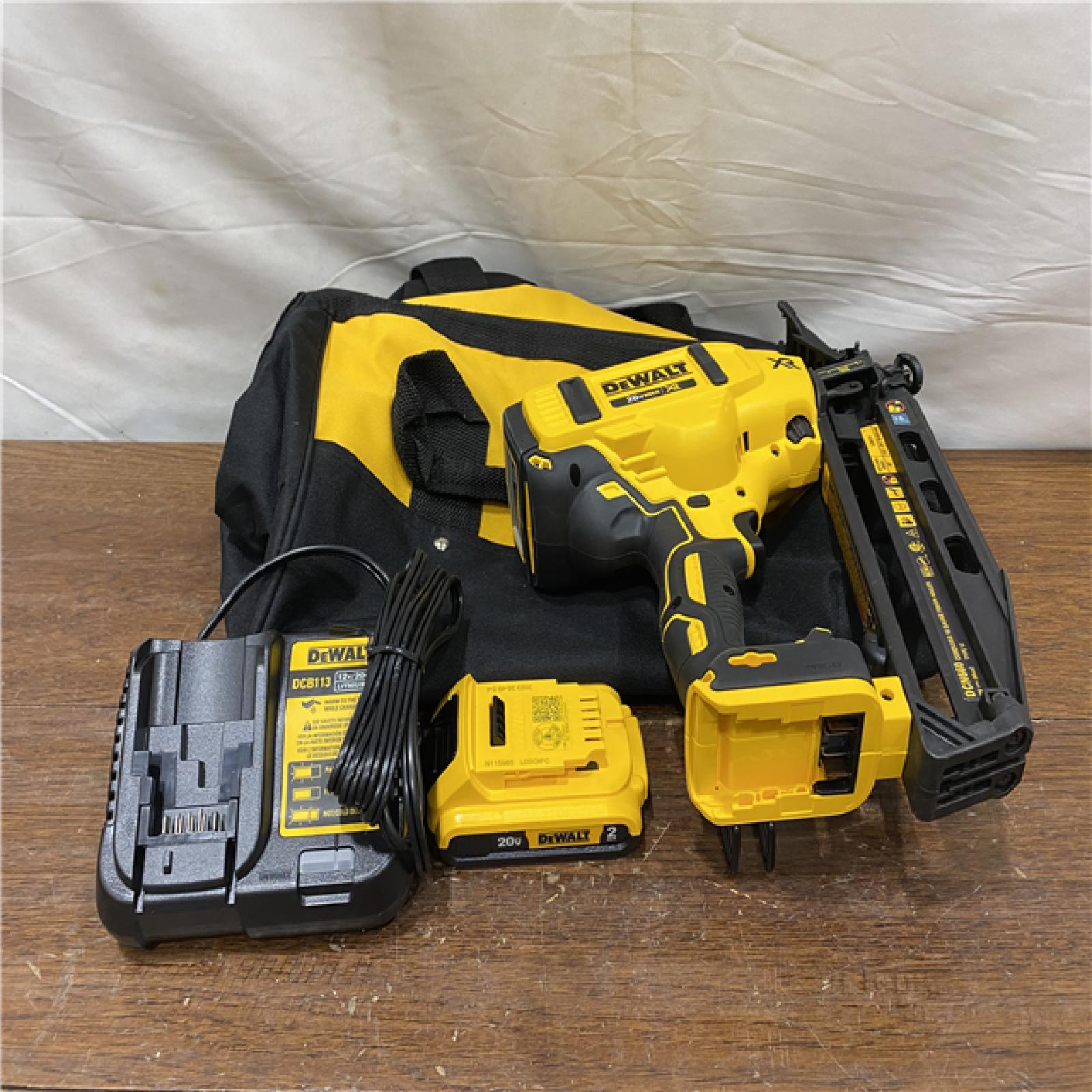 AS-IS DeWalt DCN660D1 20V 16 Gauge Cordless Angled Finish Nailer Kit W/ 2Ah Battery