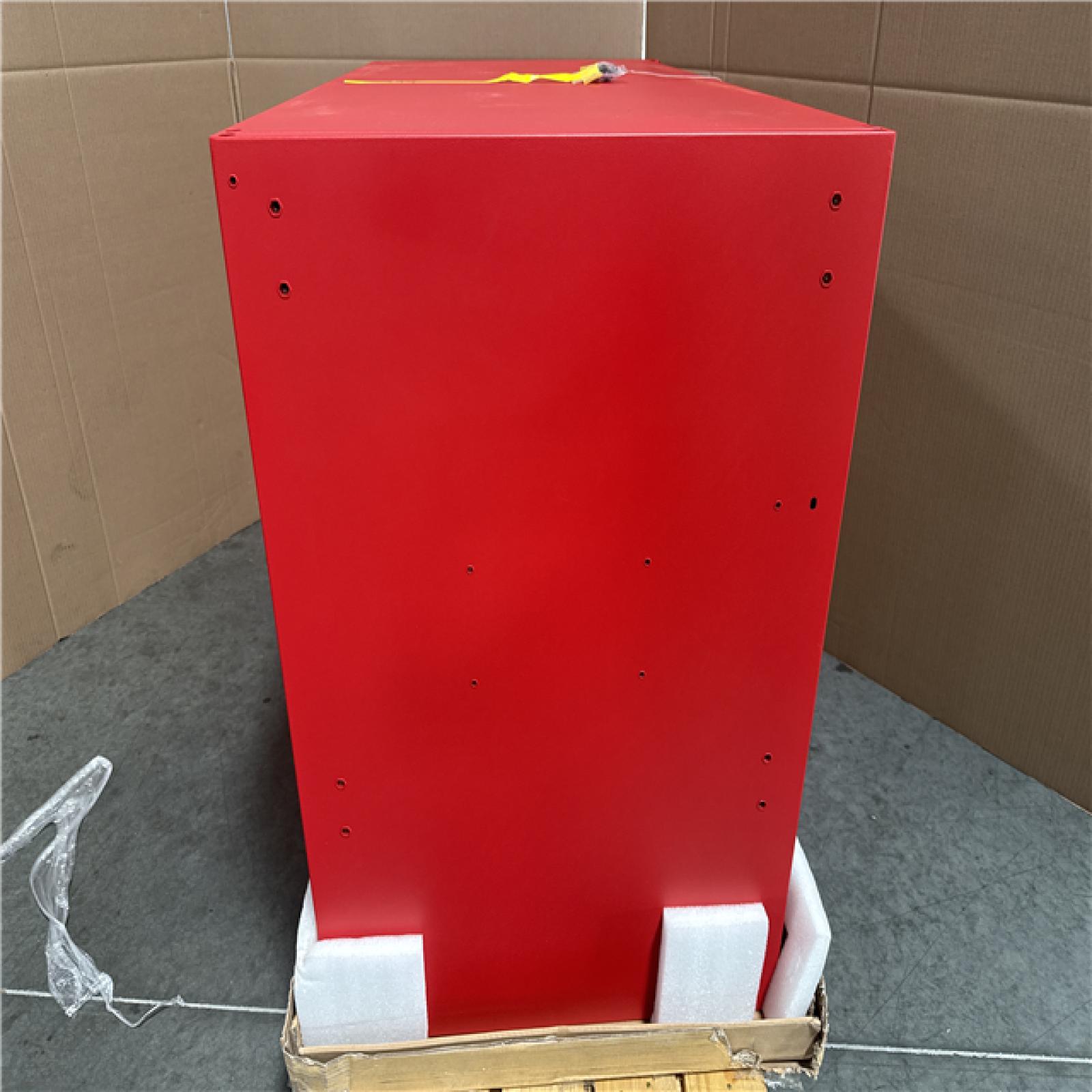 CALIFORNIA AS IS MILWAUKEE 10 DRAWER BASE ONLY TOOLBOX