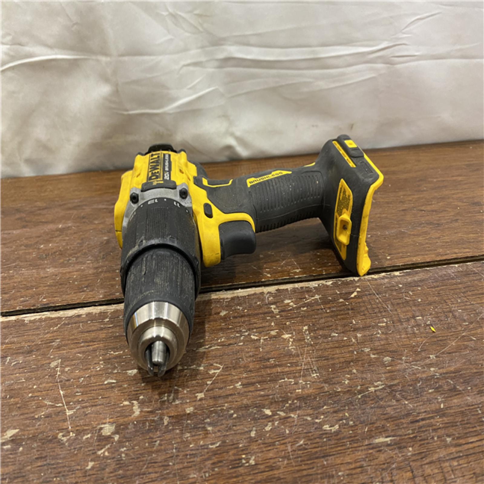 AS-IS DEWALT ATOMIC 20-Volt Lithium-Ion Cordless 1/2 in. Compact Hammer Drill with 3.0Ah Battery, Charger and Bag