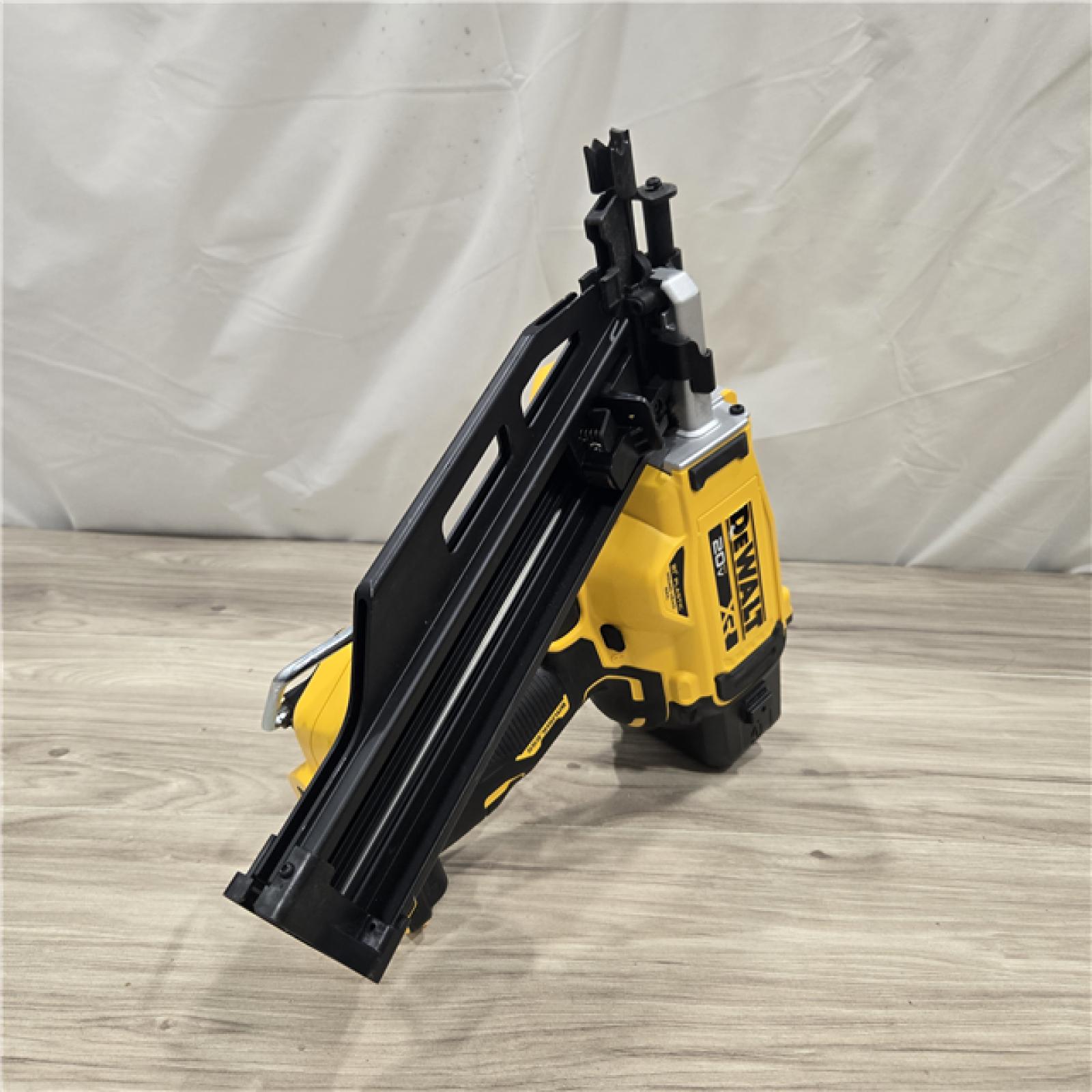 AS-IS DEWALT 20-Volt 21° Cordless Framing Nailer (Tool-Only)