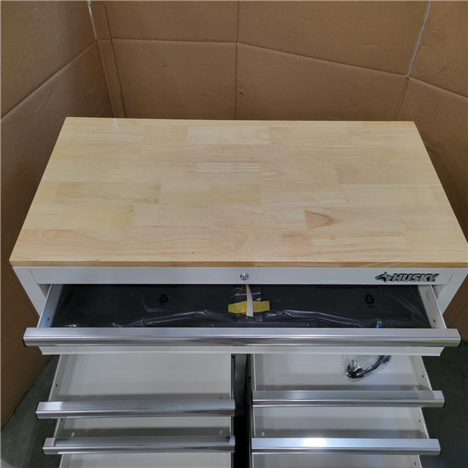 CALIFORNIA NEW HUSKY 46 IN. 9-DRAWER MOBILE WORKBENCH