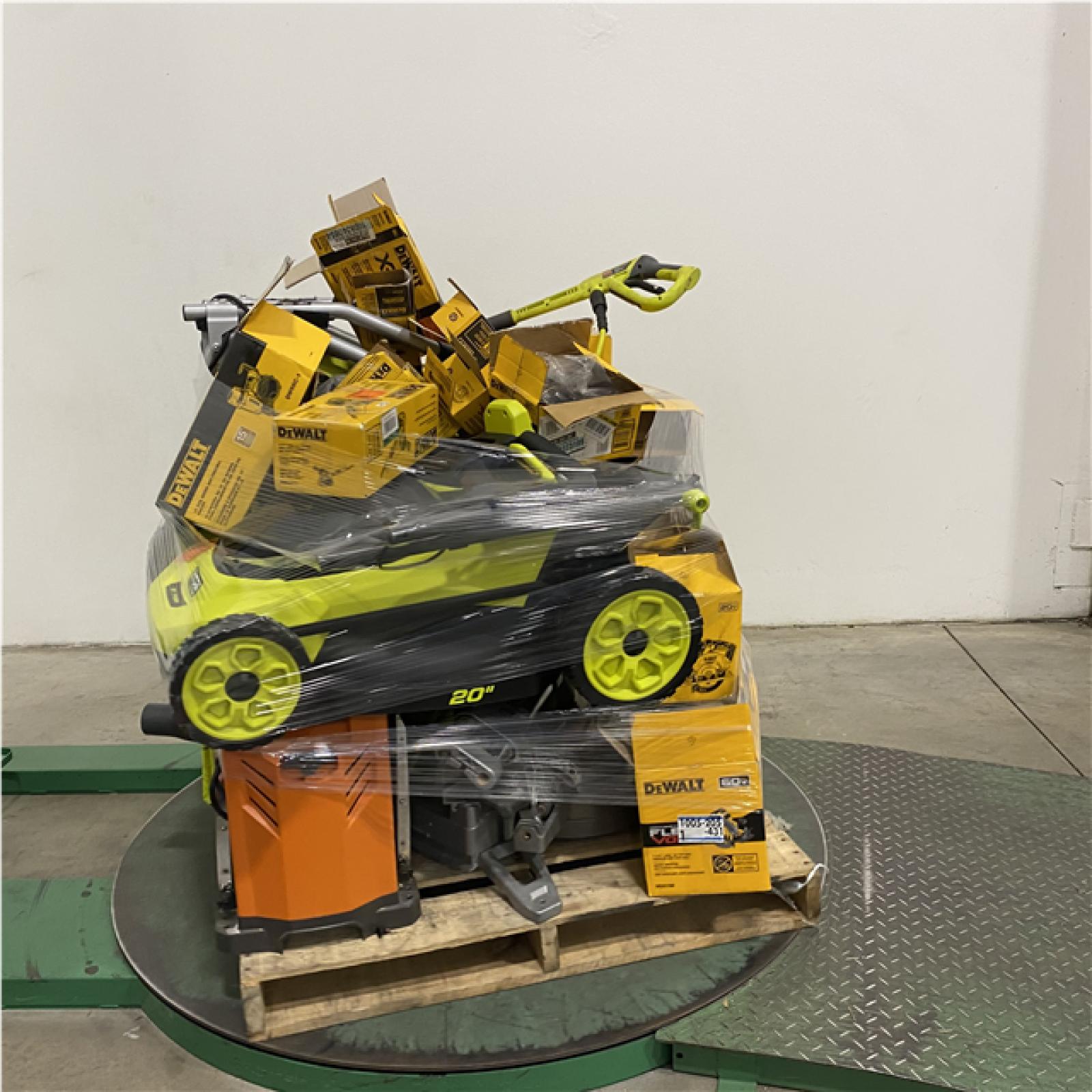 Dallas Location - As-Is Tool Pallet