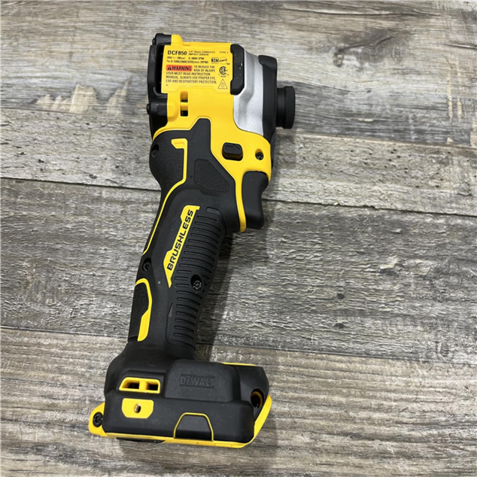 AS-IS DEWALT ATOMIC 20V MAX Lithium-Ion Cordless 1/4 in. Brushless Impact Driver Kit