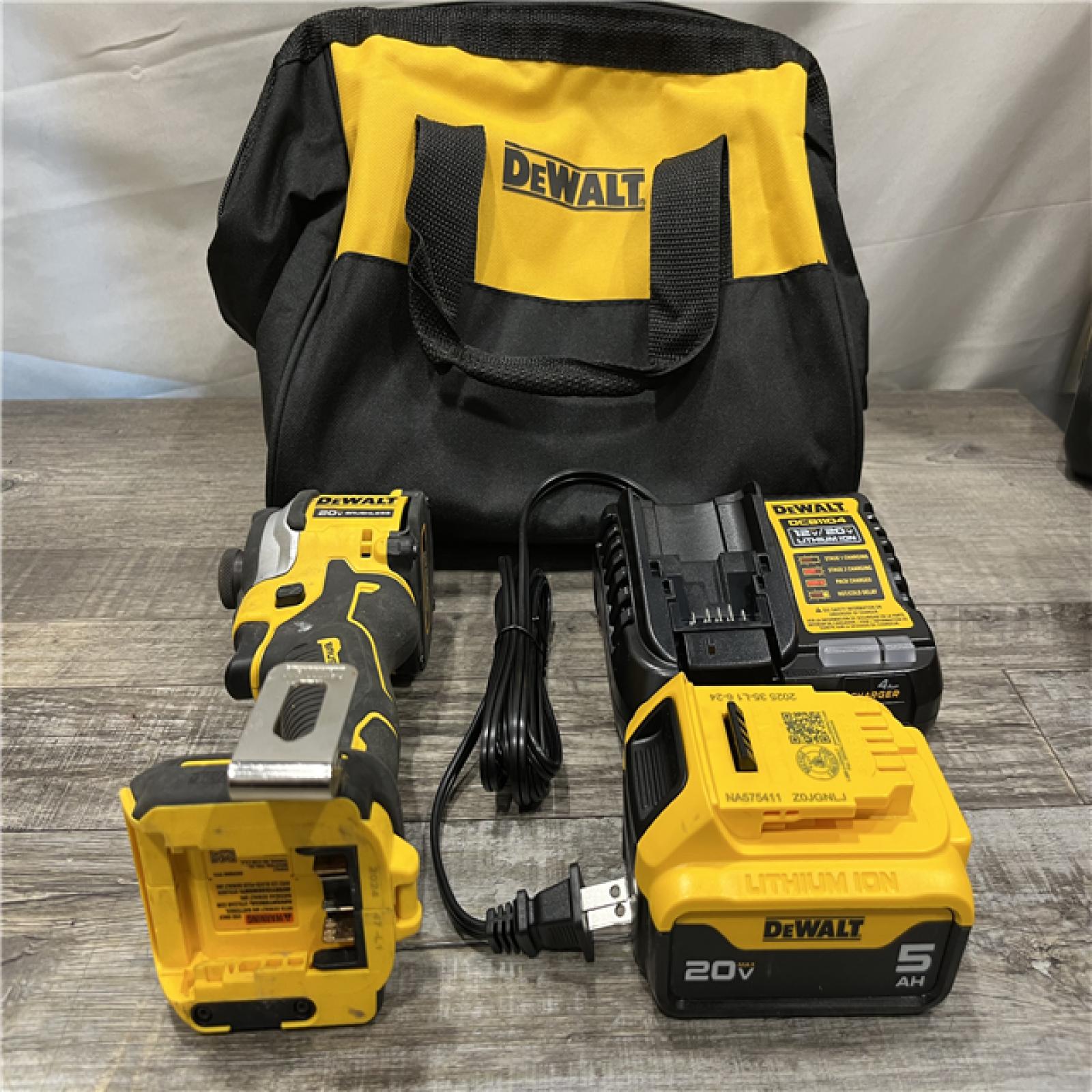 AS-IS DEWALT ATOMIC 20V MAX Lithium-Ion Cordless 1/4 in. Brushless Impact Driver Kit