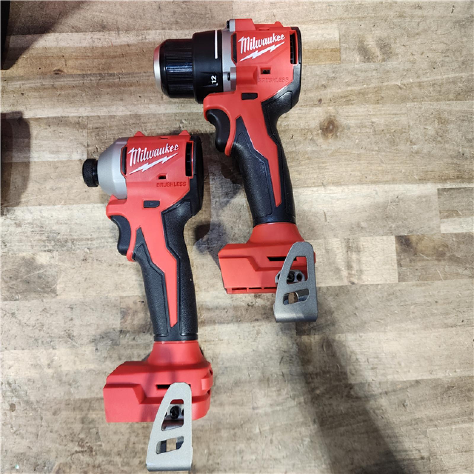 HOUSTON LOCATION - AS-IS Milwaukee 18V Lithium-Ion Brushless Cordless Compact Drill/Impact Combo Kit