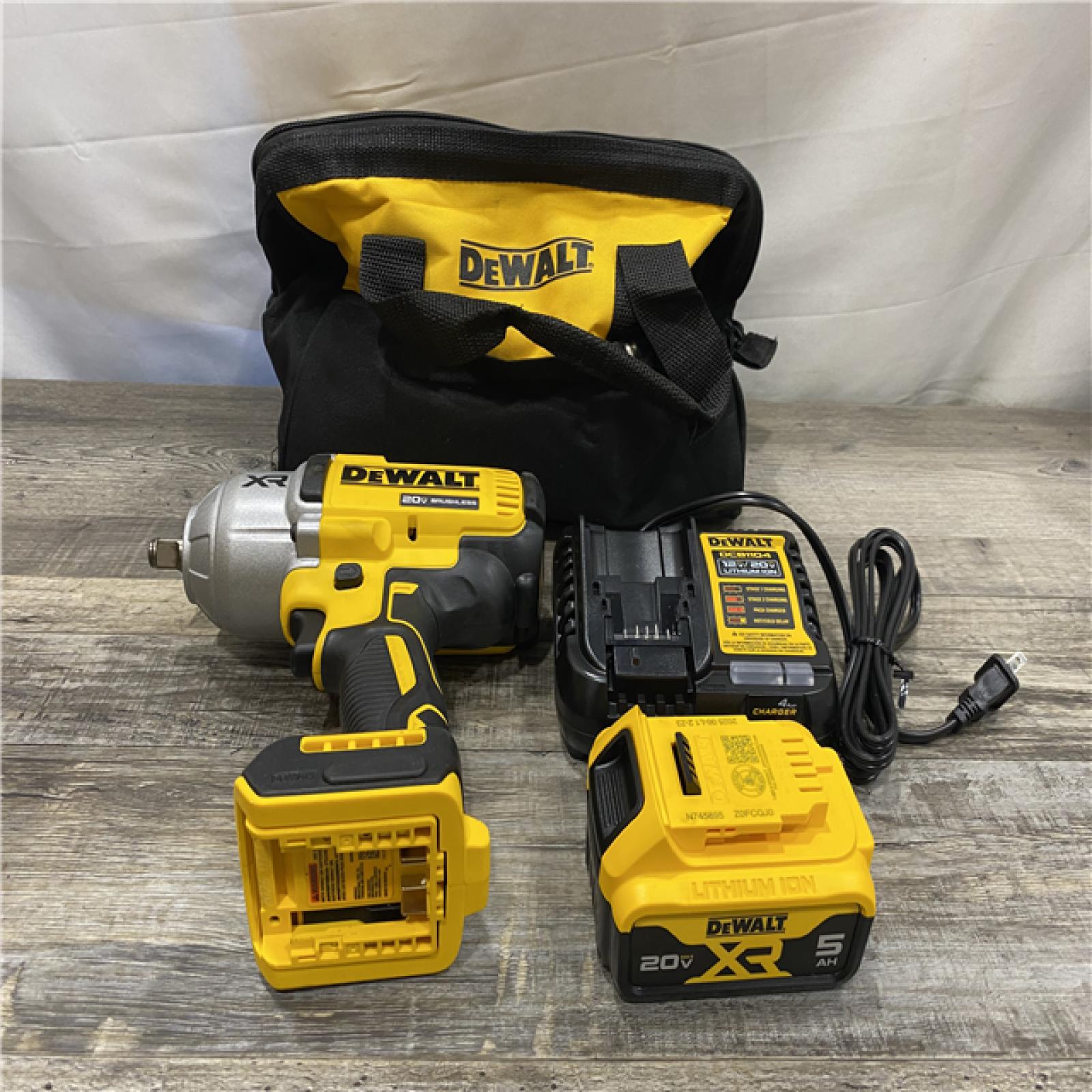 AS-IS DEWALT 20V MAX Lithium-Ion Cordless 1/2 in. Impact Wrench Kit