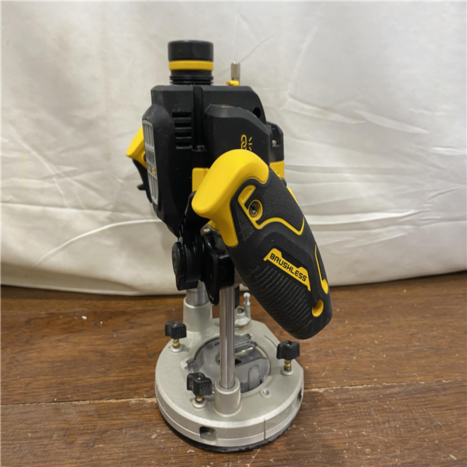 AS-IS Dewalt 20V MAX XR 2-1/4 Peak HP Brushless Cordless Plunge Router (Tool Only)