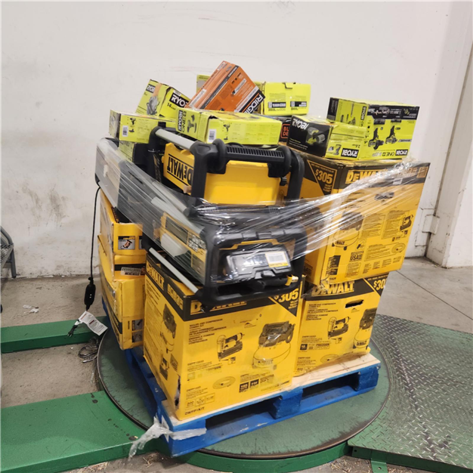 Dallas Location - As-Is Tool Pallet