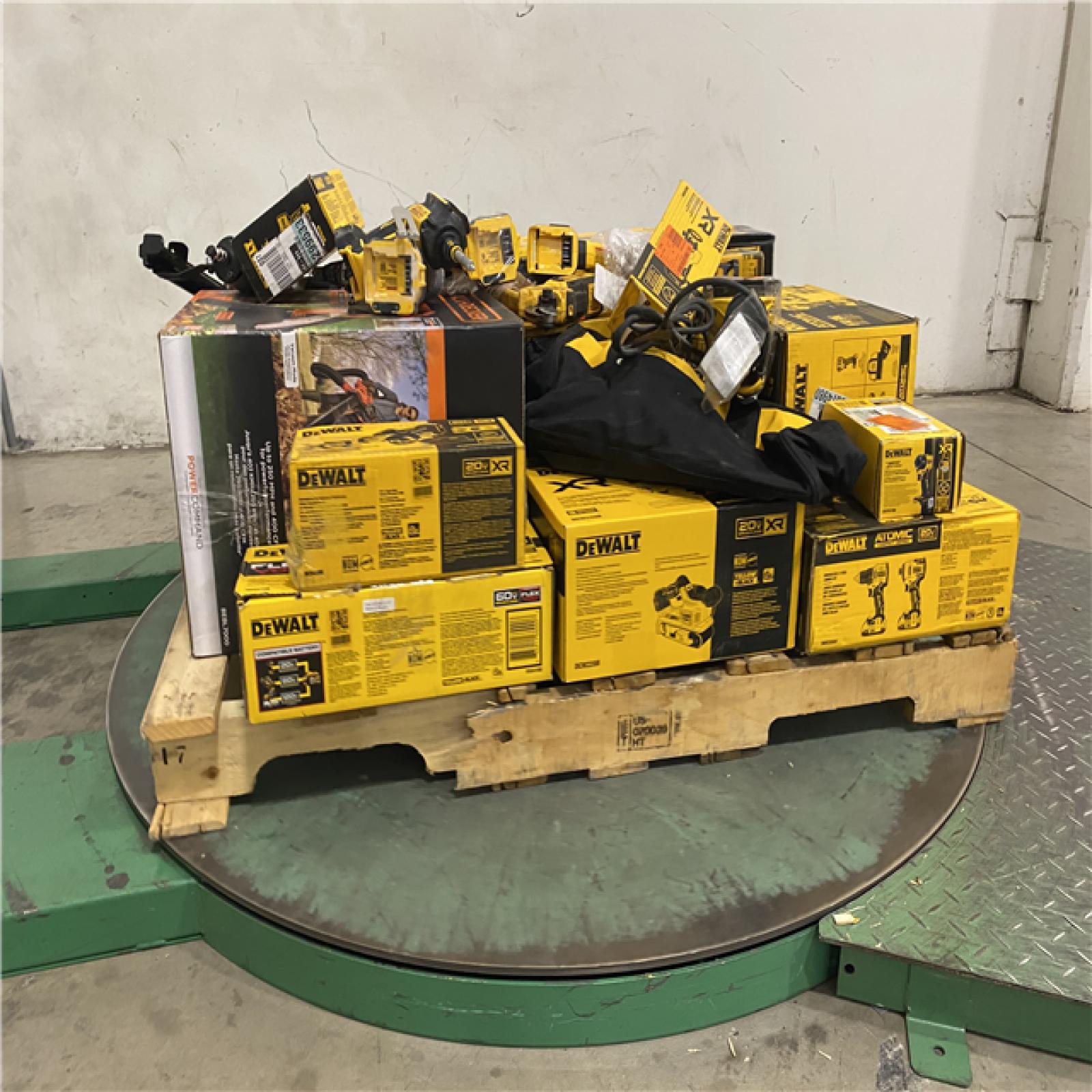 Dallas Location - As-Is Tool Pallet