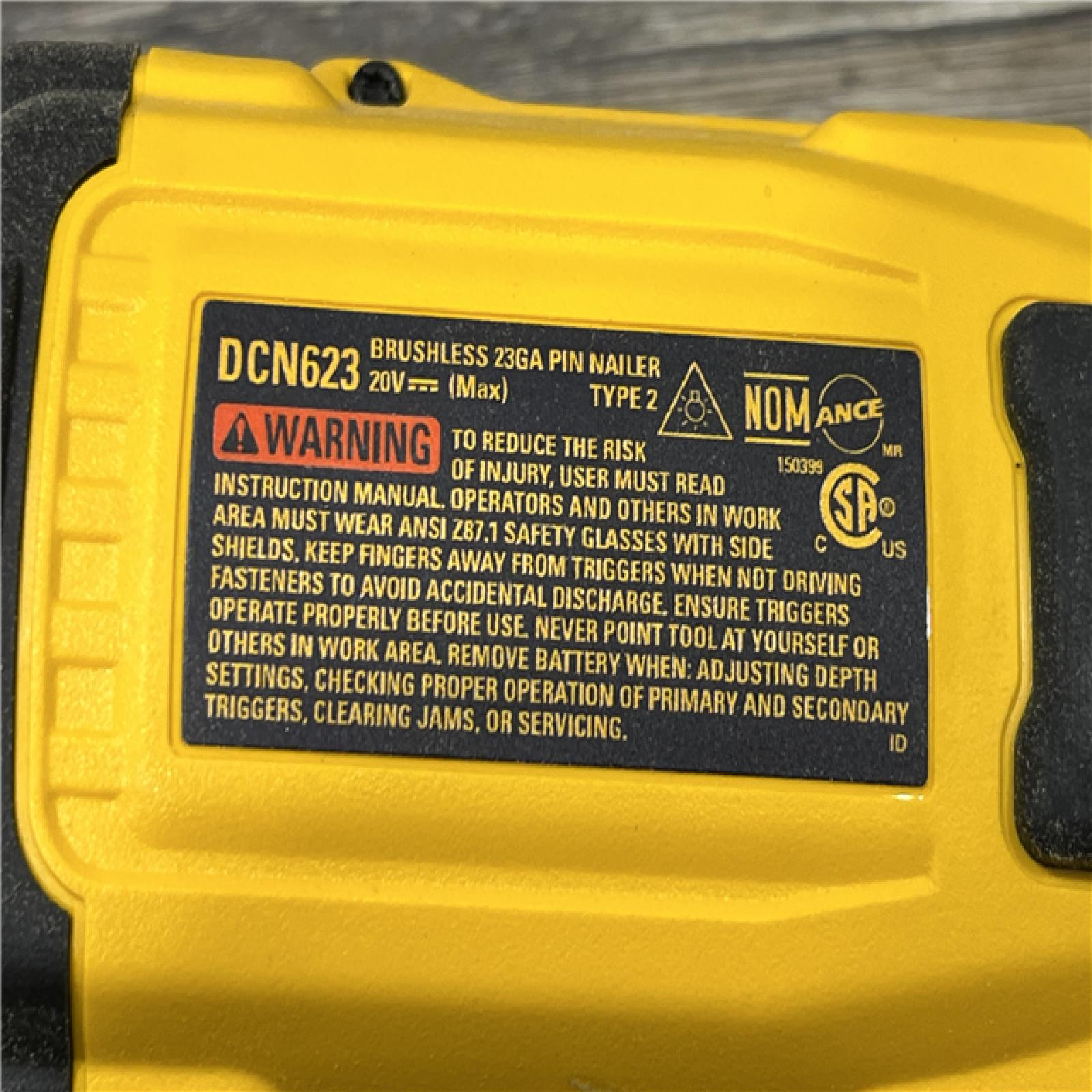 AS-IS DEWALT ATOMIC 20V MAX Lithium Ion Cordless 23 Gauge Pin Nailer Kit
