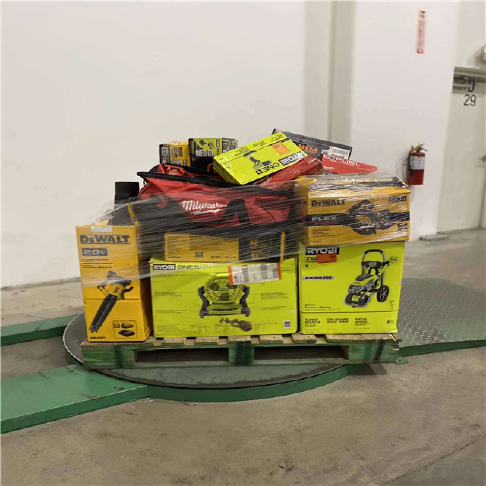 Dallas Location - As-Is Tool Pallet