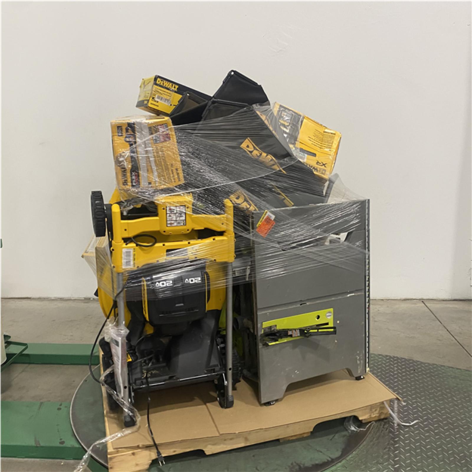 Dallas Location - As-Is Tool Pallet
