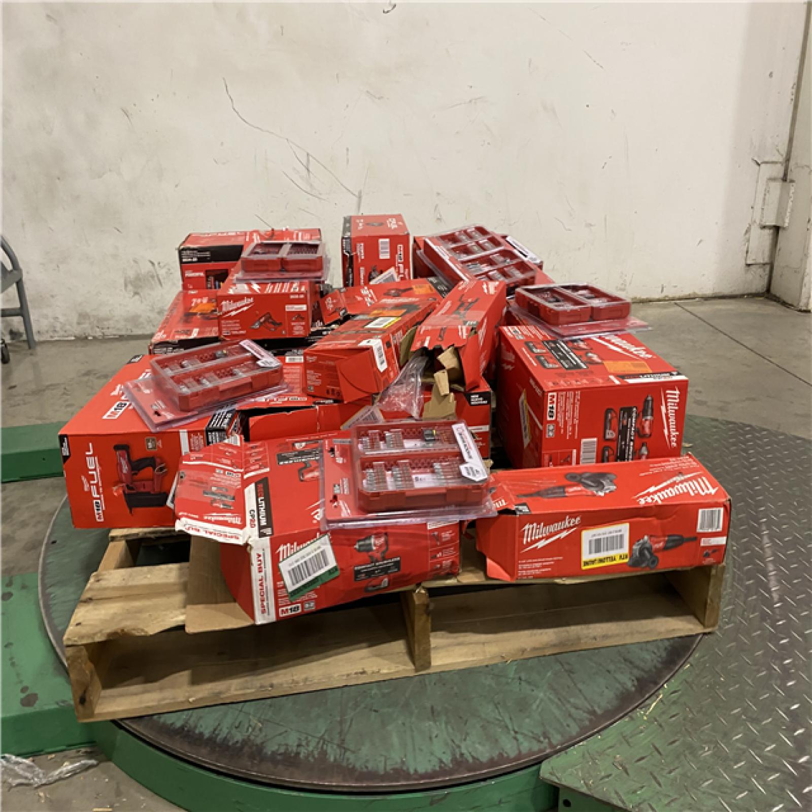 Dallas Location - As-Is MILWAUKEE Tool Pallet