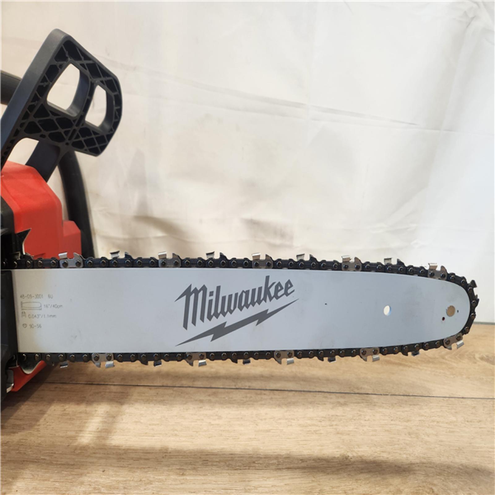 AS-IS- Milwaukee FUEL 16 in. 18V Lithium-Ion Brushless Battery Chainsaw (Tool-Only)