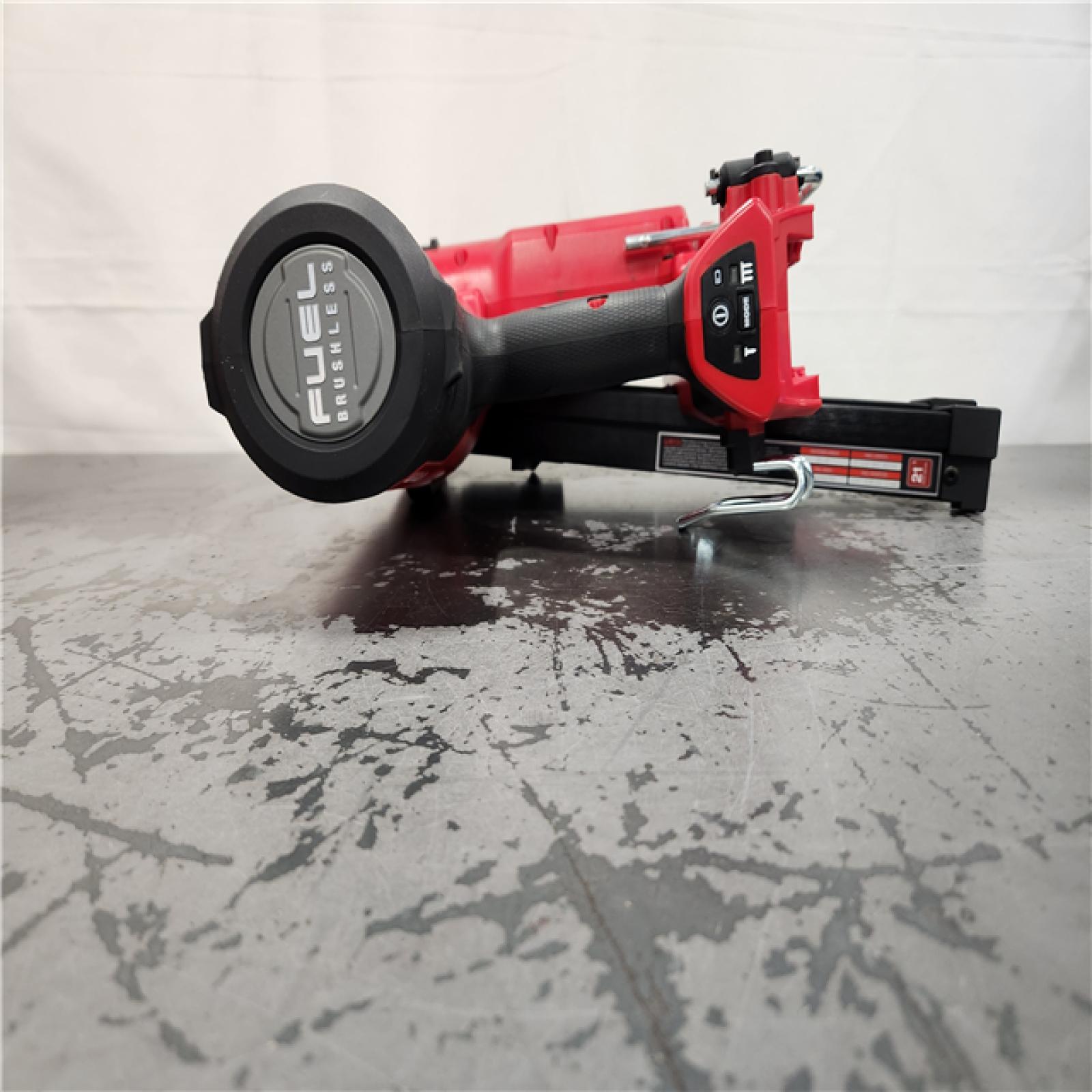 AS-IS- Milwaukee M18 FUEL 3-1/2 in. 18-Volt 21-Degree (Tool-Only)