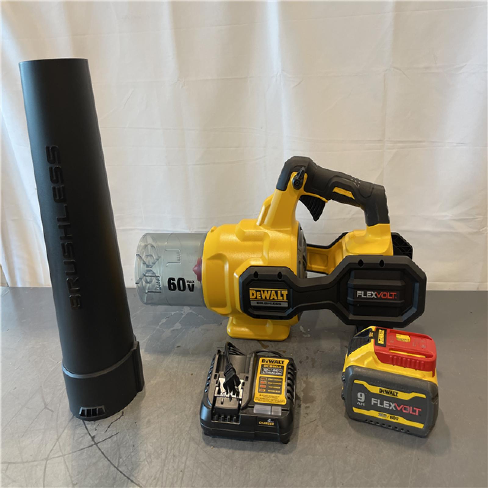 AS-IS - DeWalt FLEXVOLT 60V MAX 125 MPH 600 CFM Brushless Cordless Battery Powered Blower Kit