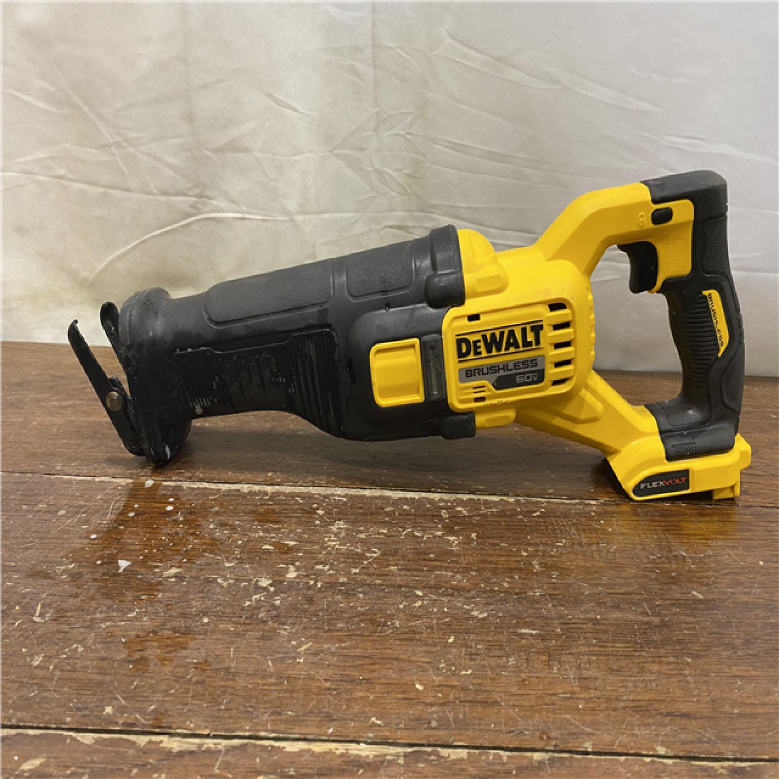 AS-IS DeWalt DCS389B FLEXVOLT 60V MAX Cordless Brushless Reciprocating Saw (Tool-Only)