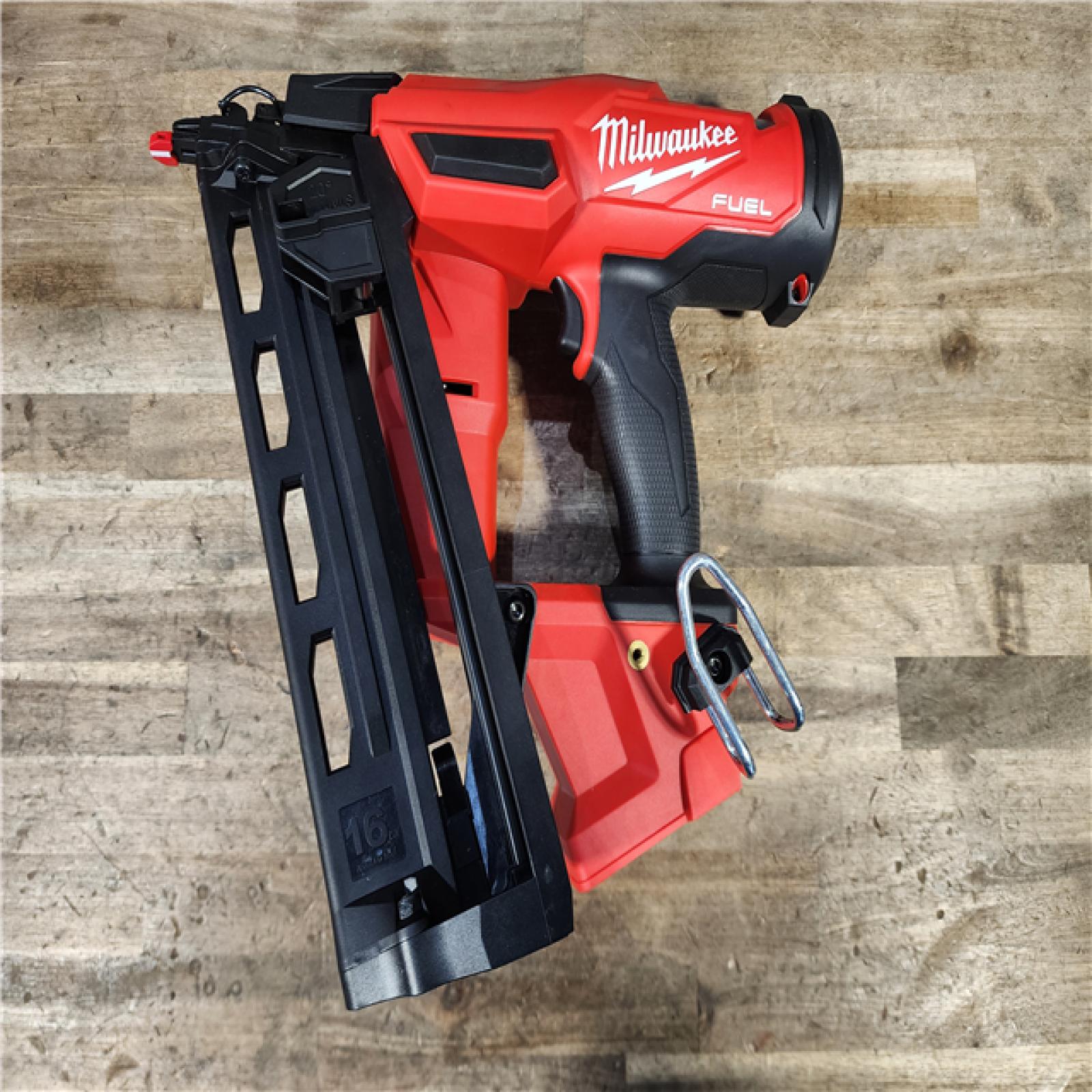 HOUSTON LOCATION - AS-IS (APPEARS LIKE NEW) Milwaukee 2841-20 18V Cordless Gen II 16 Gauge Angled Finish Nailer (Tool Only)