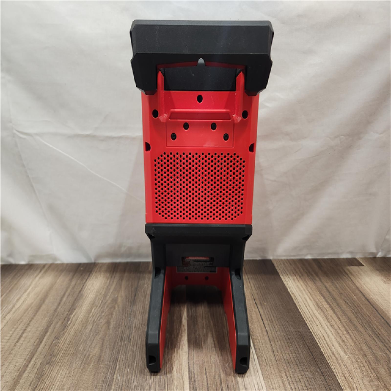 AS-IS- Jobsite Speaker Cordless 13 1/8 in H