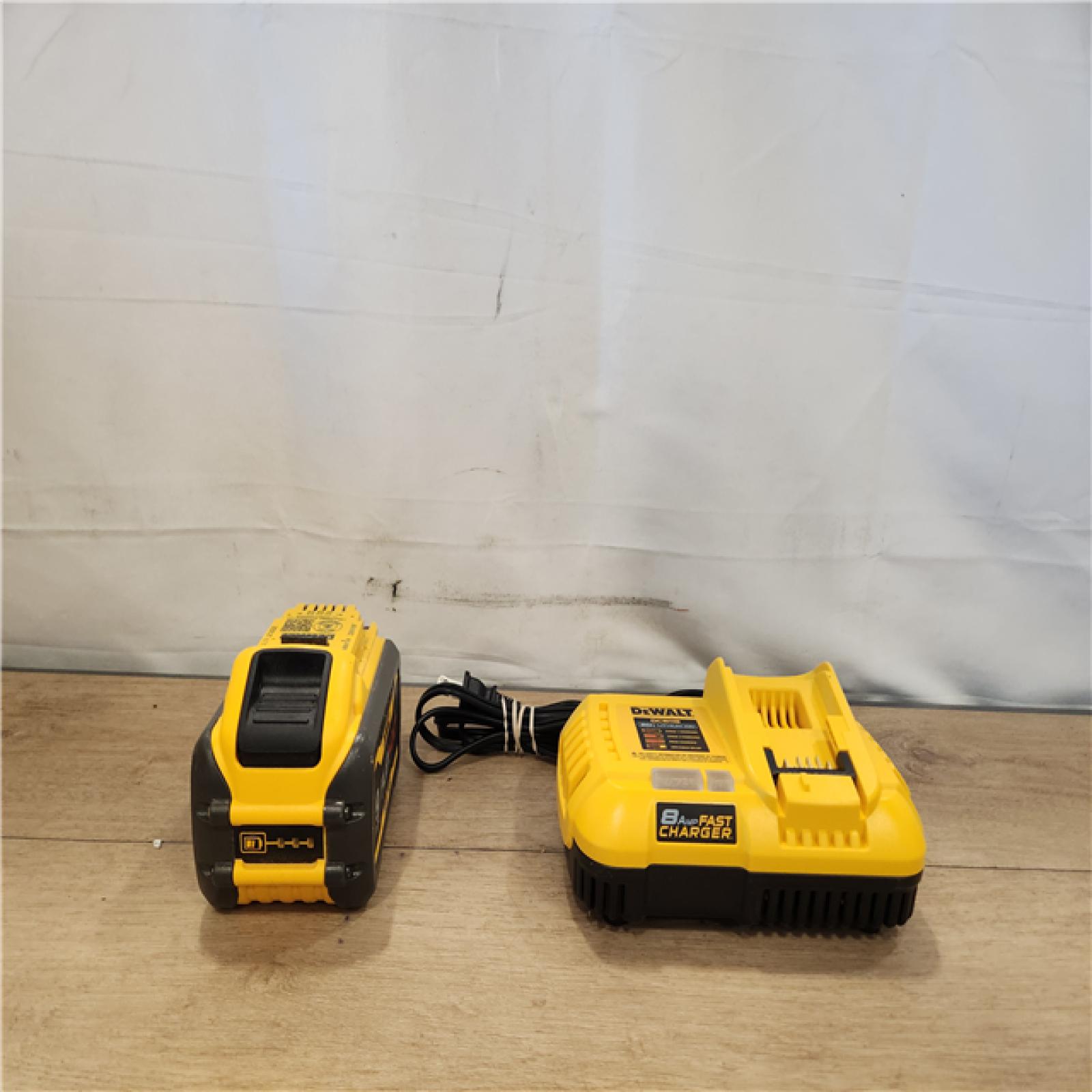 AS-IS- DEWALT 20V/60V MAX FLEXVOLT Lithium-Ion 9.0Ah Battery and Charger Starter Kit