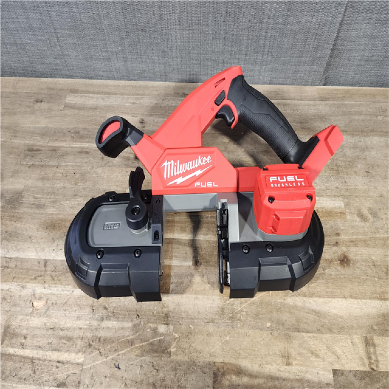 HOUSTON LOCATION - AS-IS Milwaukee FUEL 18V Lithium-Ion Brushless Cordless Compact Bandsaw (Tool-Only)