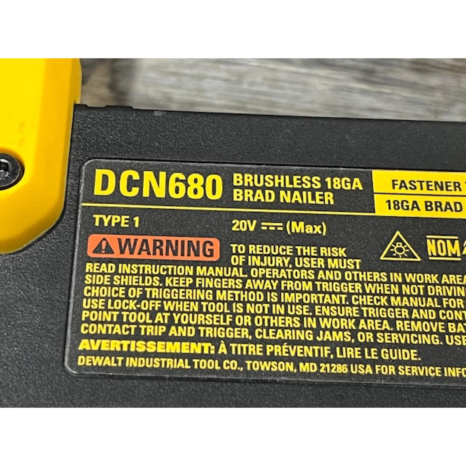 AS-IS DEWALT 20V MAX XR 18 Gauge Brad Nailer Kit