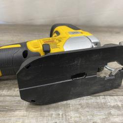 AS-IS DEWALT 20V MAX XR Cordless Barrel Grip Jigsaw (Tool Only)