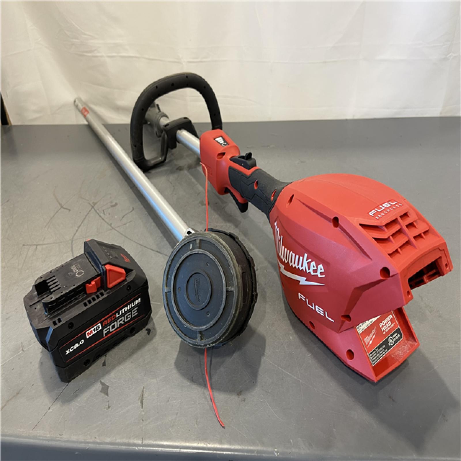 AS-IS - Milwaukee M18 FUEL 18V 16 in. Brushless Cordless String Trimmer Kit W/QUIK-LOK