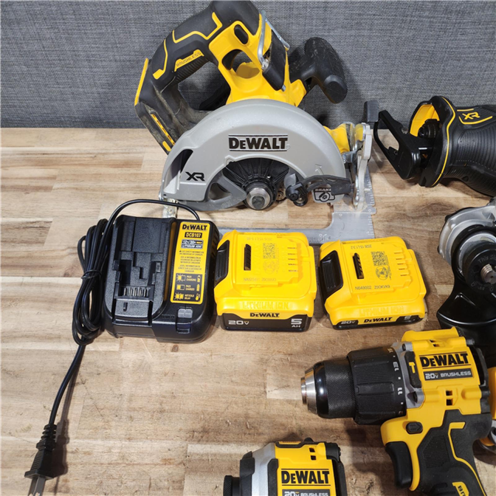 HOUSTON LOCATION - AS - IS DEWALT 20V MAX Lithium-Ion Cordless 6-Tool Combo Kit