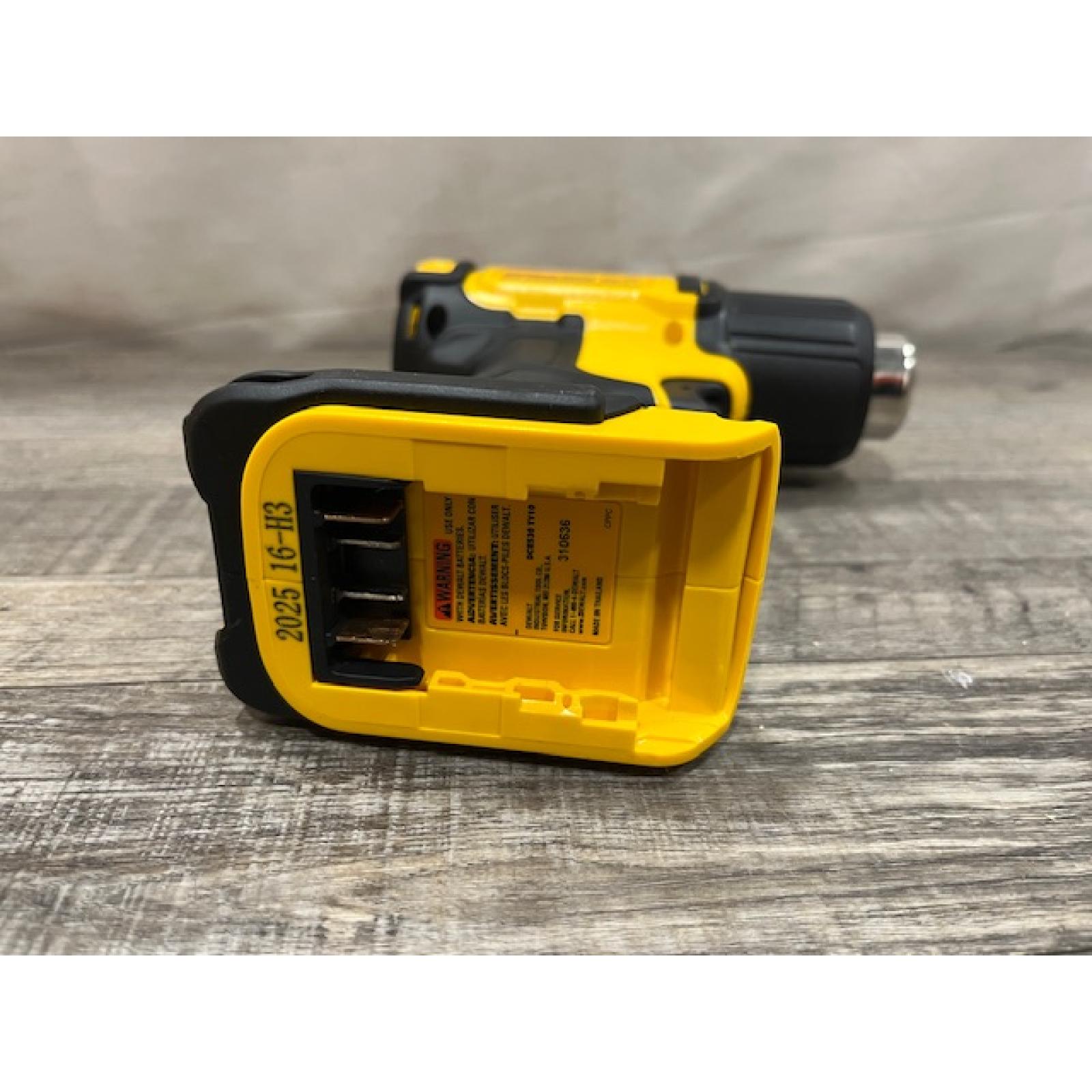 AS-IS DEWALT 20V MAX Cordless Compact Heat Gun with Flat and Hook Nozzle Attachments