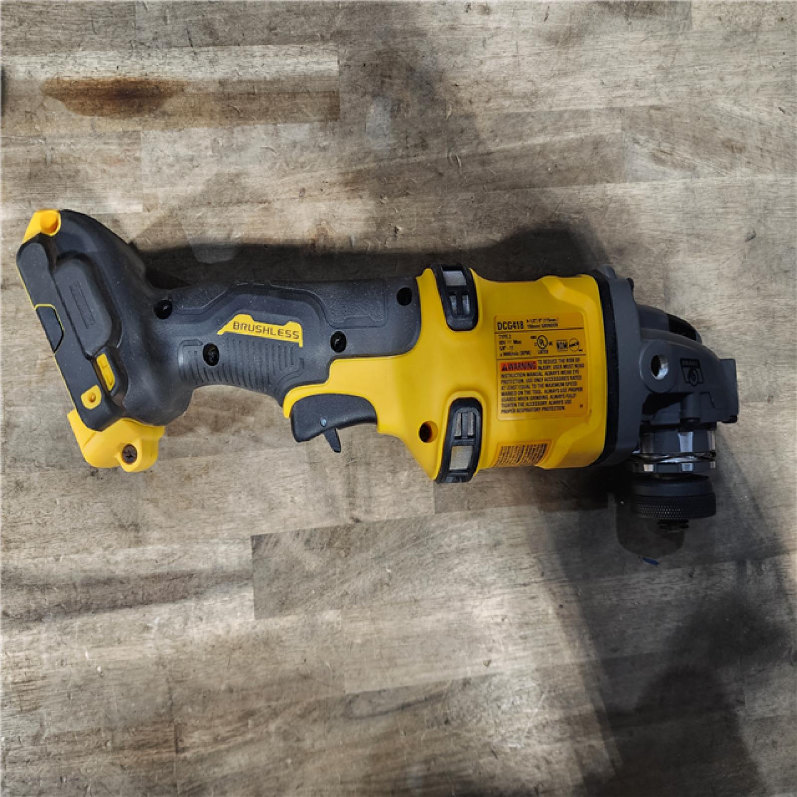 HOUSTON LOCATION - AS-IS DeWalt FLEXVOLT 60V Cordless 4-1/2 to 6 in. Grinder Kit (Battery & Charger)