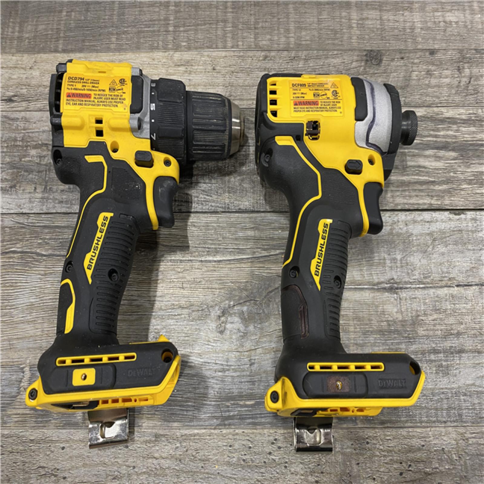 AS-IS DEWALT ATOMIC 20-Volt MAX Lithium-Ion Cordless Combo Kit