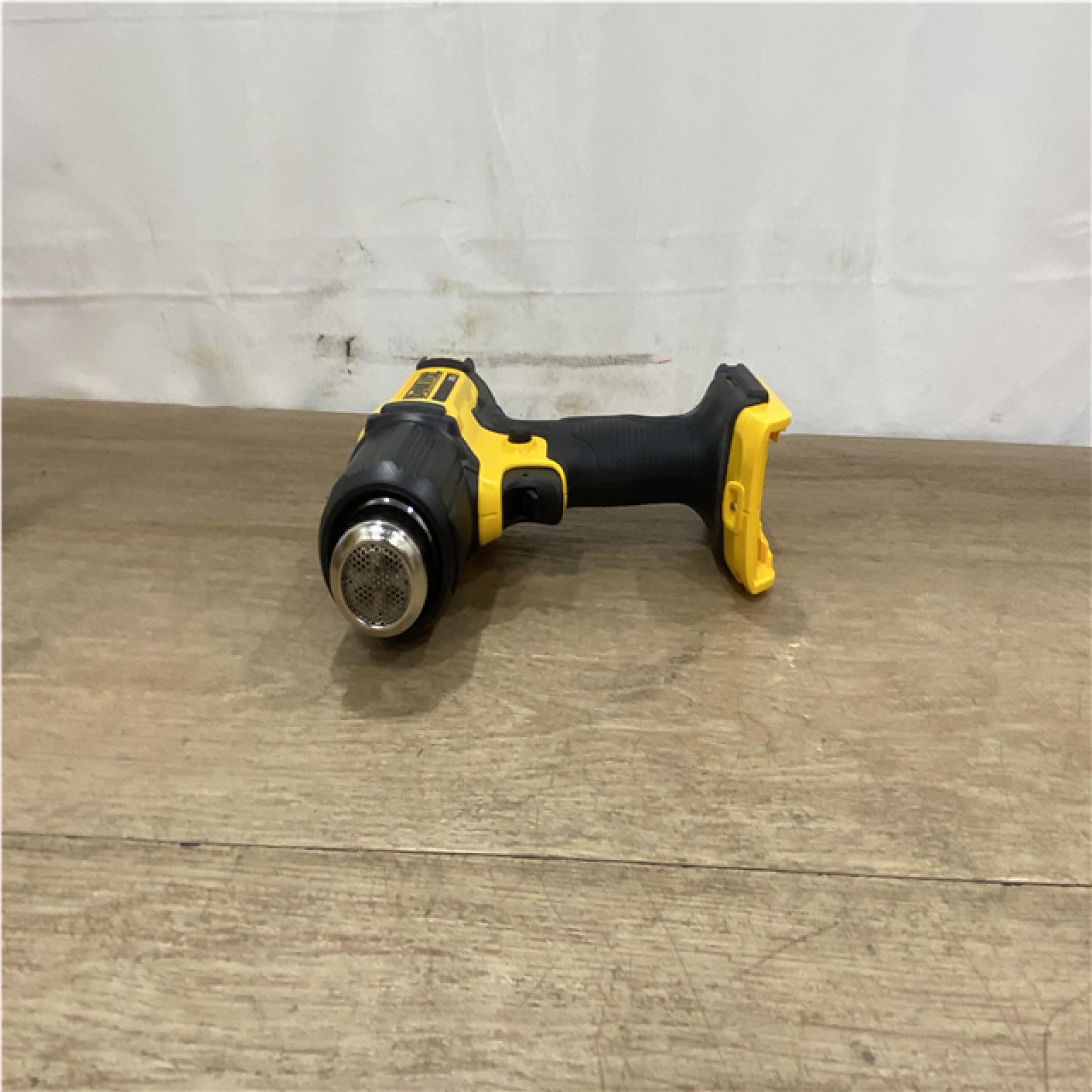 AS-IS DEWALT 20V MAX Cordless Compact Heat Gun with Flat and Hook Nozzle Attachments