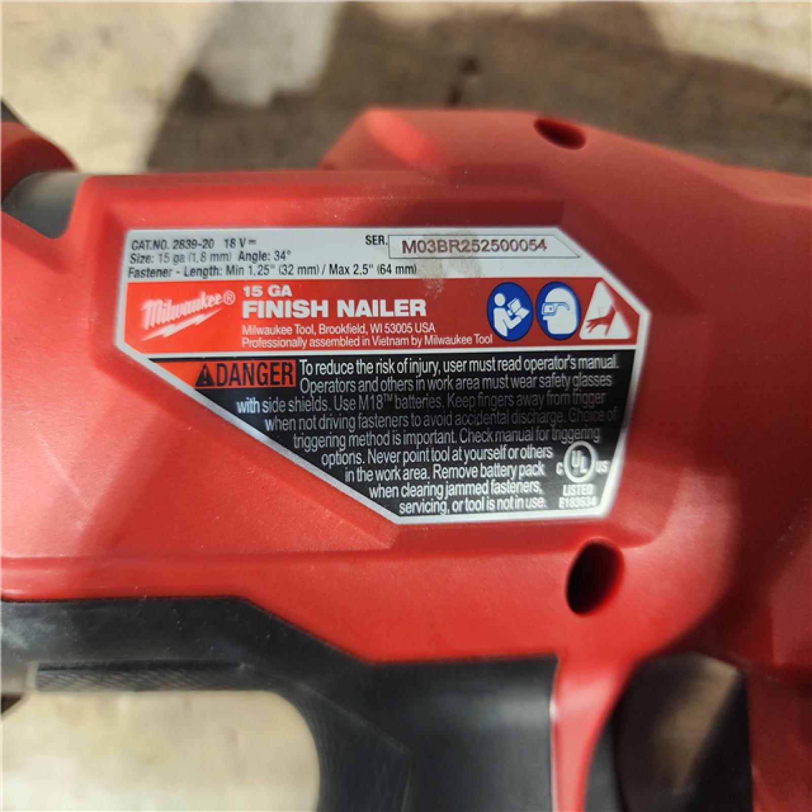 HOUSTON LOCATION - AS - IS Milwaukee FUEL 18-Volt Lithium-Ion Brushless Cordless Gen II 15-Gauge Angled Finish Nailer (Tool-Only)