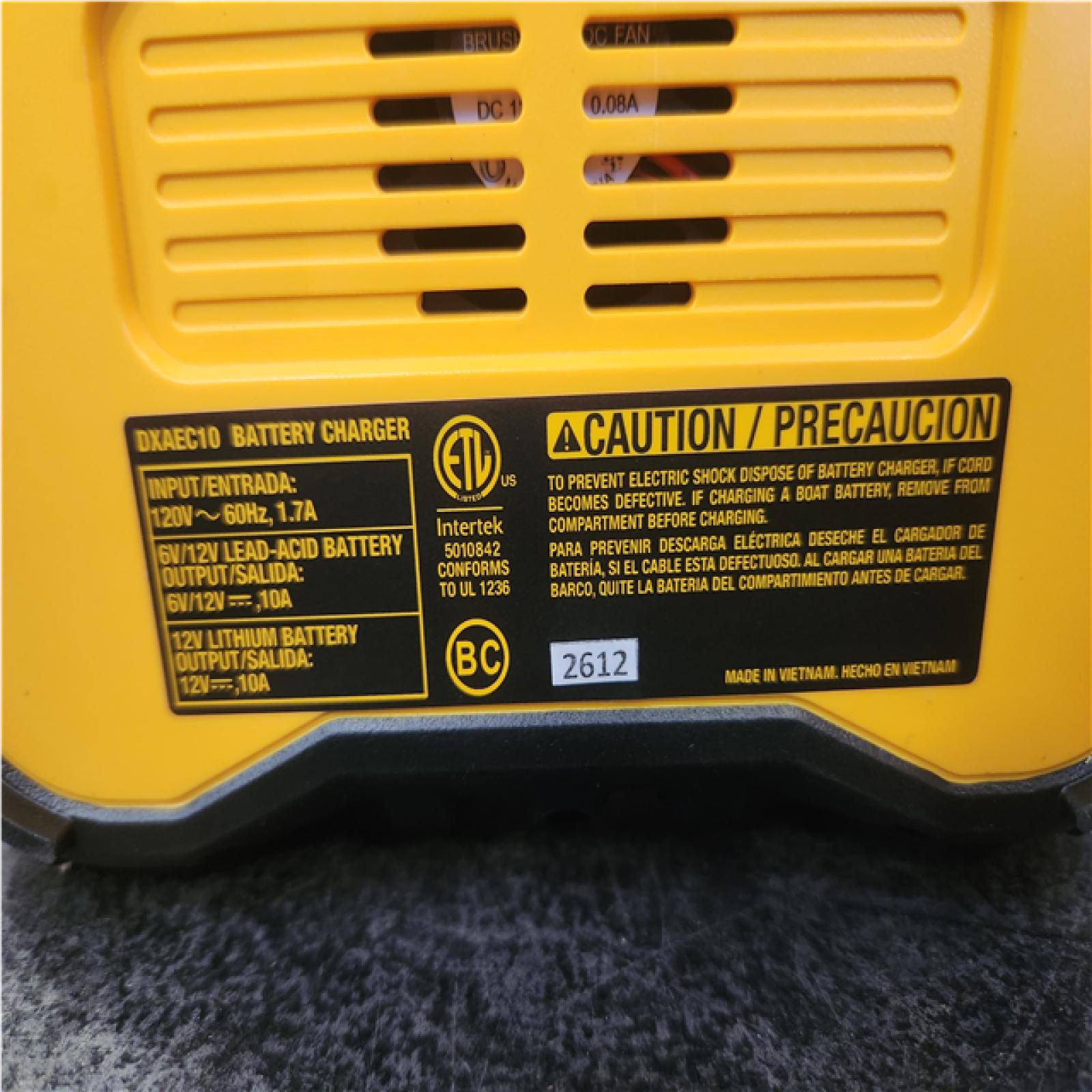 Phoenix NEW DEWALT Professional 10 Amp Battery Charger  Battery Maintainer  Battery Trickle Charger - DXAEC10