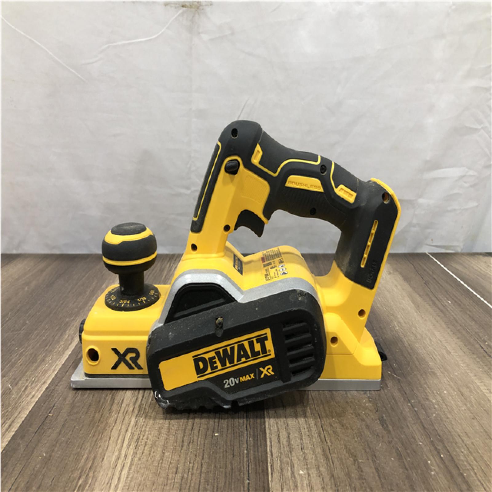 AS-IS DEWALT 20V MAX XR Cordless Brushless 3-1/4 in. Planer (Tool Only)