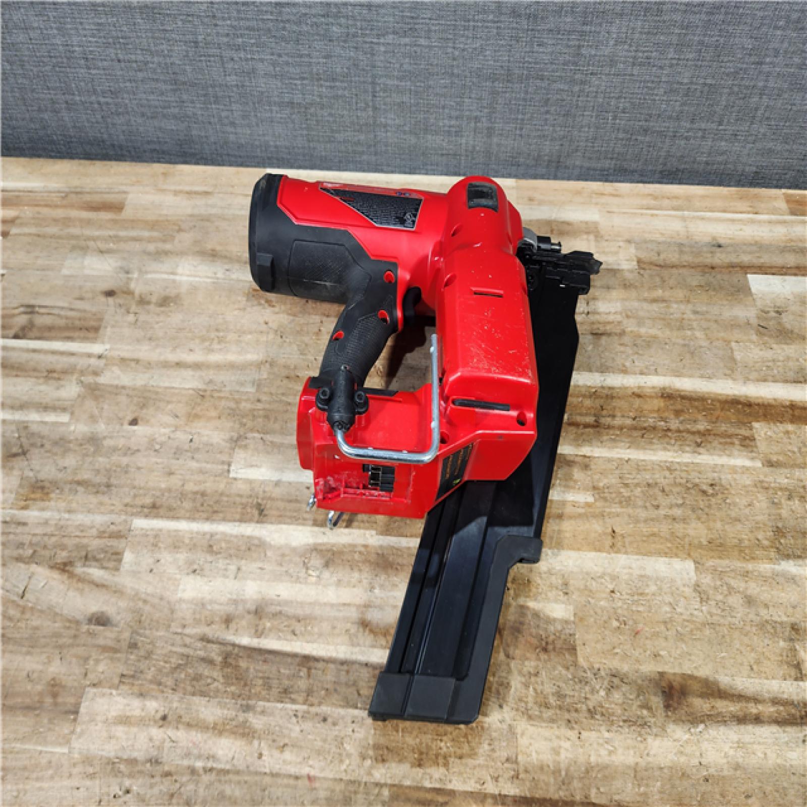 HOUSTON LOCATION - AS - IS Milwaukee FUEL 3-1/2 in. 18-Volt 21-Degree Lithium-Ion Brushless Cordless Framing Nailer (Tool-Only)