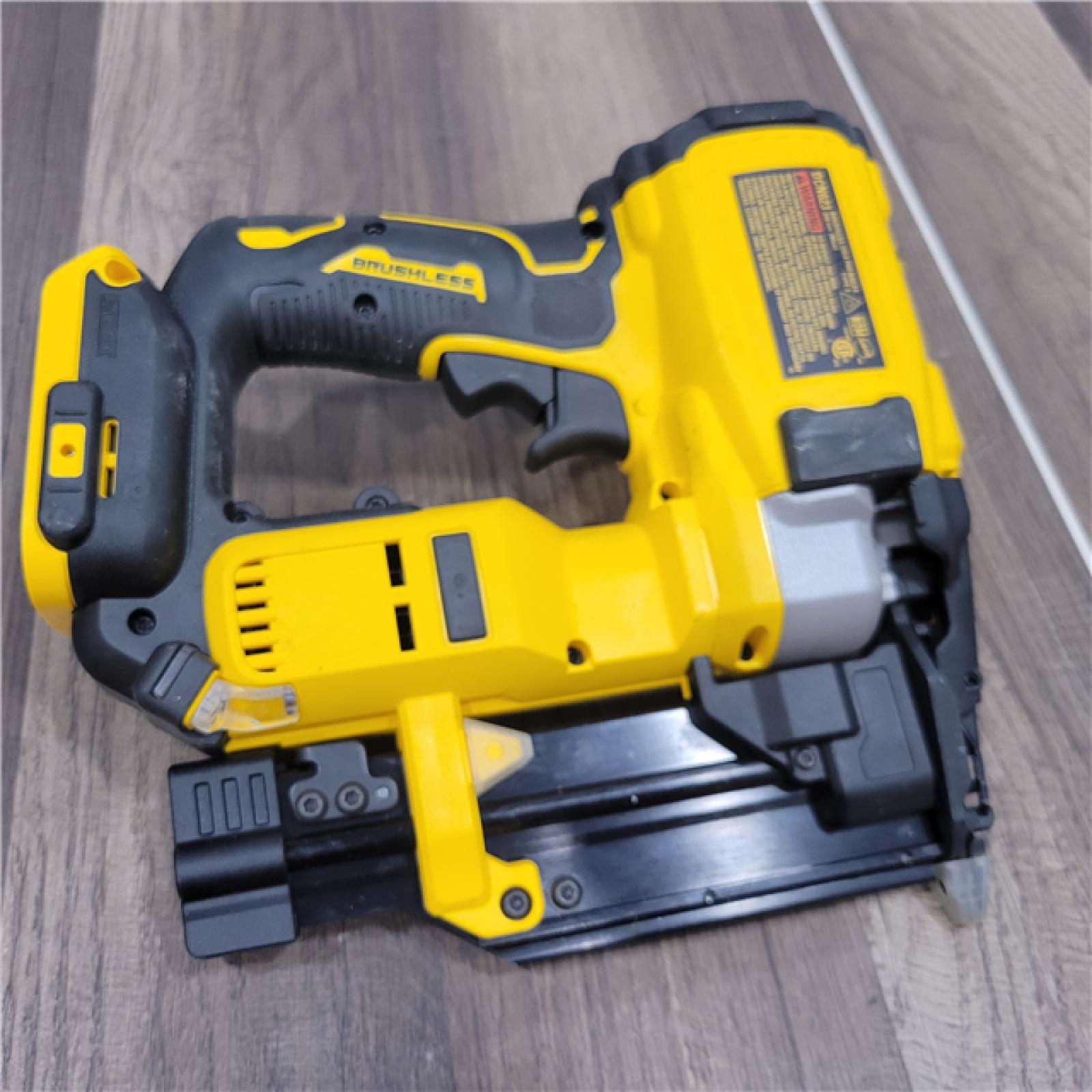AS-IS  DeWalt DCN623D1 20-Volt MAX Atomic Compact Cordless Pin Nailer Kit  Brushless Motor  23 Gauge  Battery - Quantity 1