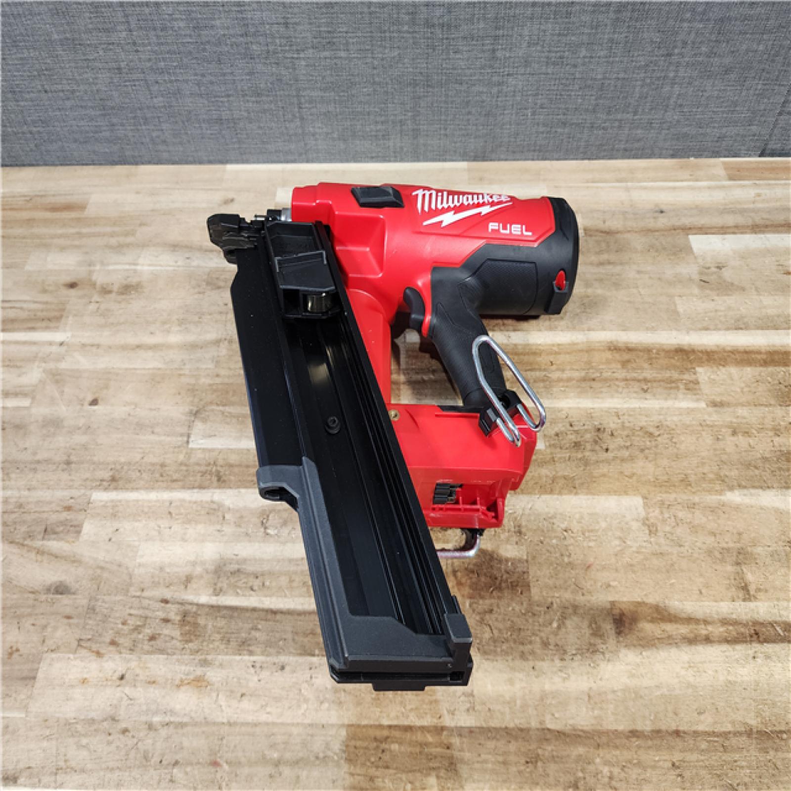 HOUSTON LOCATION - AS - IS Milwaukee FUEL 3-1/2 in. 18-Volt 21-Degree Lithium-Ion Brushless Cordless Framing Nailer (Tool-Only)