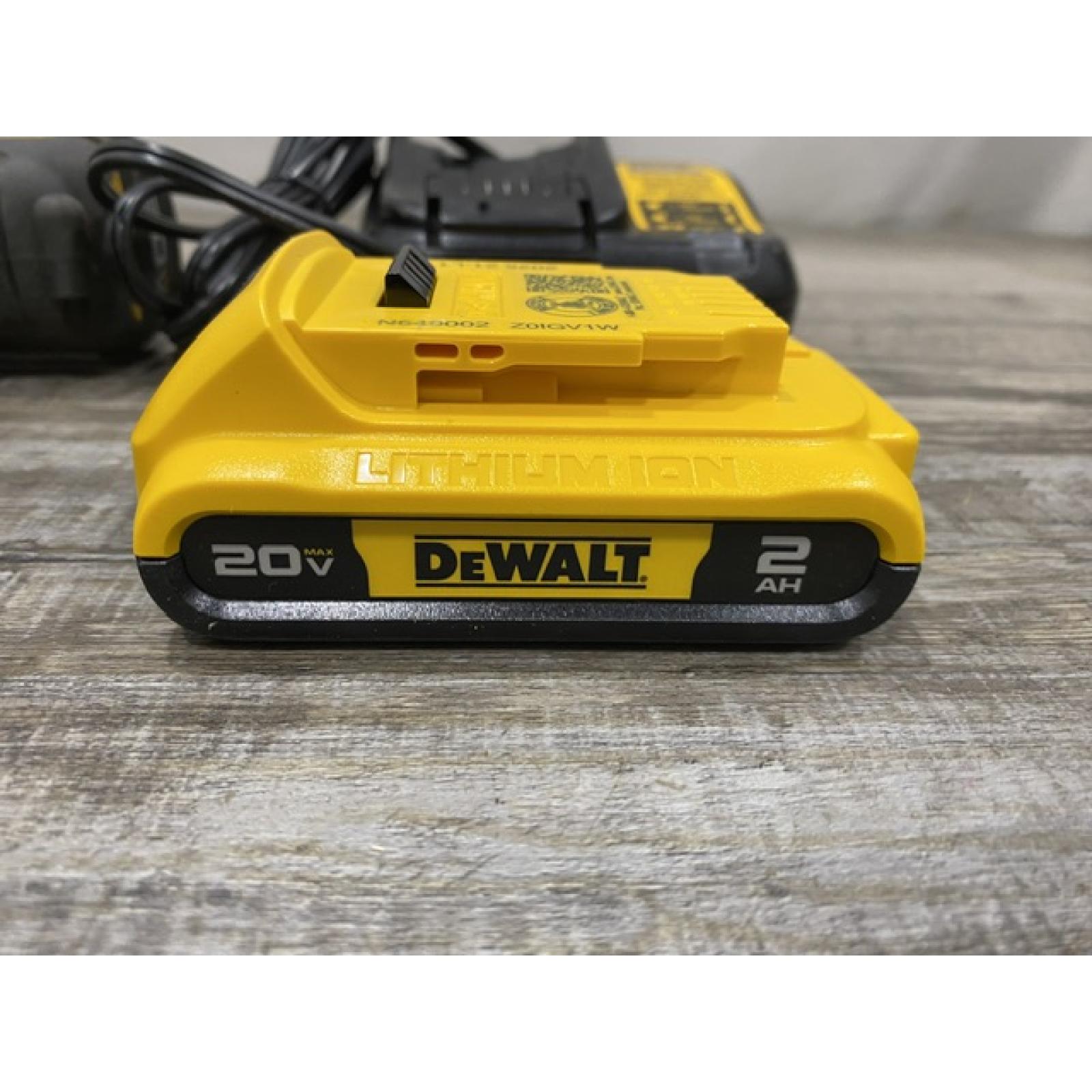 AS-IS DEWALT 20V MAX Cordless Battery Powered Pruner Kit