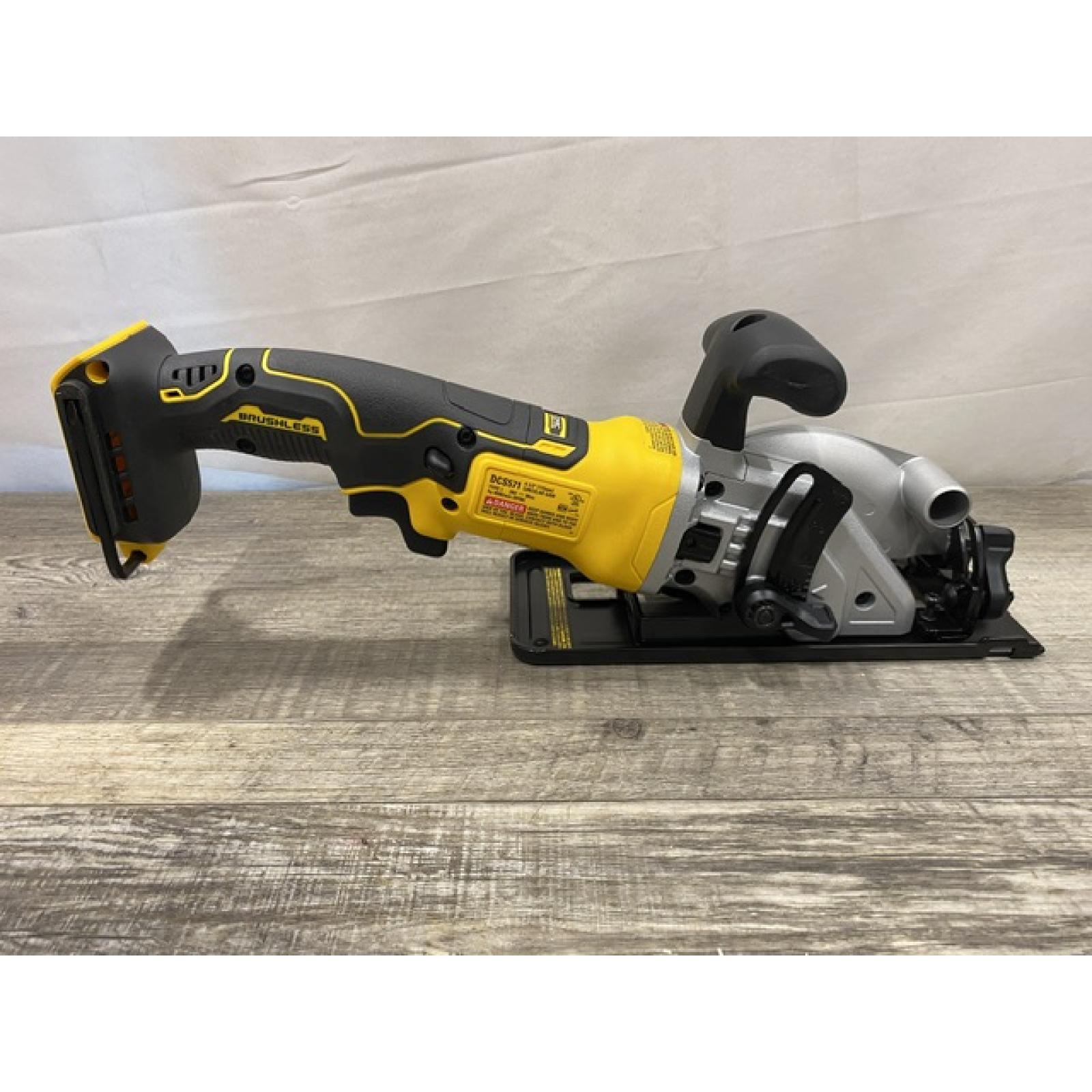 AS-IS DEWALT ATOMIC 20V MAX Cordless Brushless 4-1/2 in. Circular Saw (Tool Only)