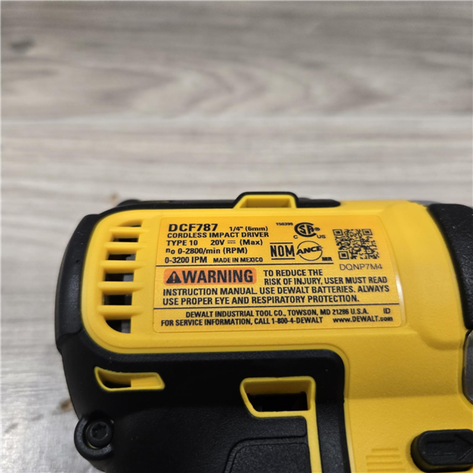 AS-IS DEWALT 20V MAX Cordless 1/4 in. Impact Driver Kit