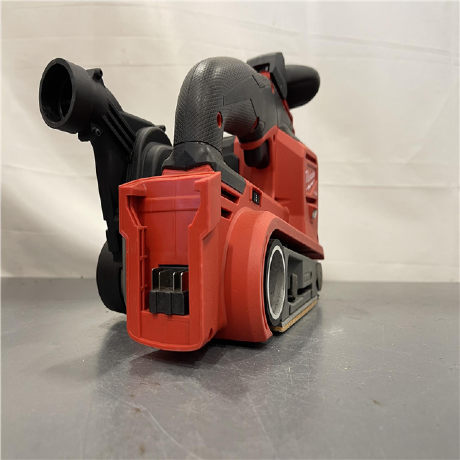 AS-IS - M18 FUEL 18-Volt Lithium-Ion Cordless Belt Sander (Tool-Only)