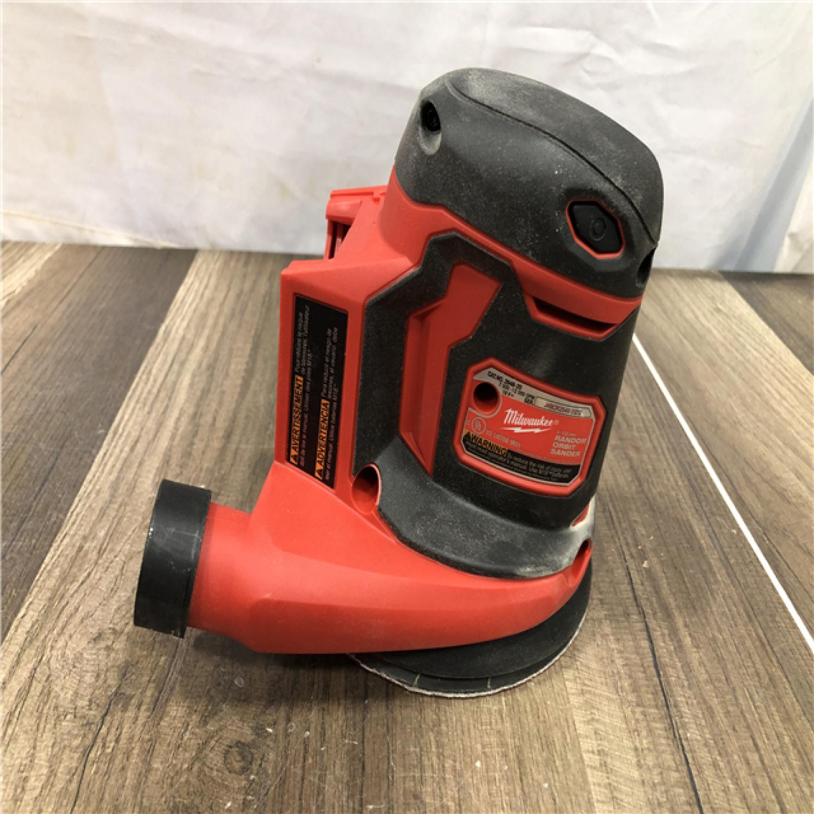 AS-IS Milwaukee 18V Lithium-Ion Cordless 5 in. Random Orbit Sander (Tool-Only)
